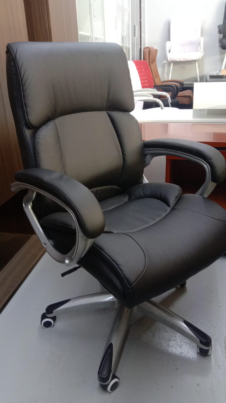 Medium Back Leather Chair